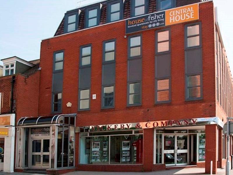 House Of Fisher - Central House Camberley Exterior photo